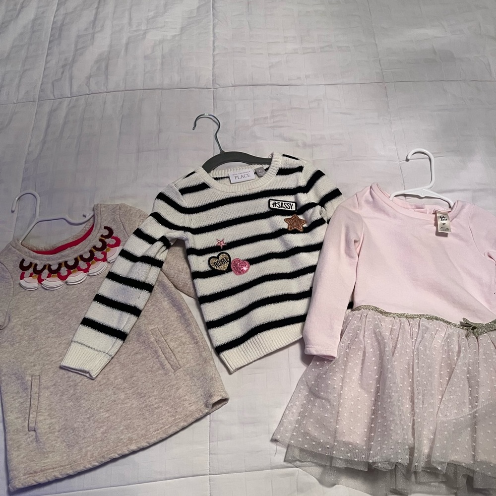 Toddler girls tops set of 3. 2t and 3t. Selling as a set for $25